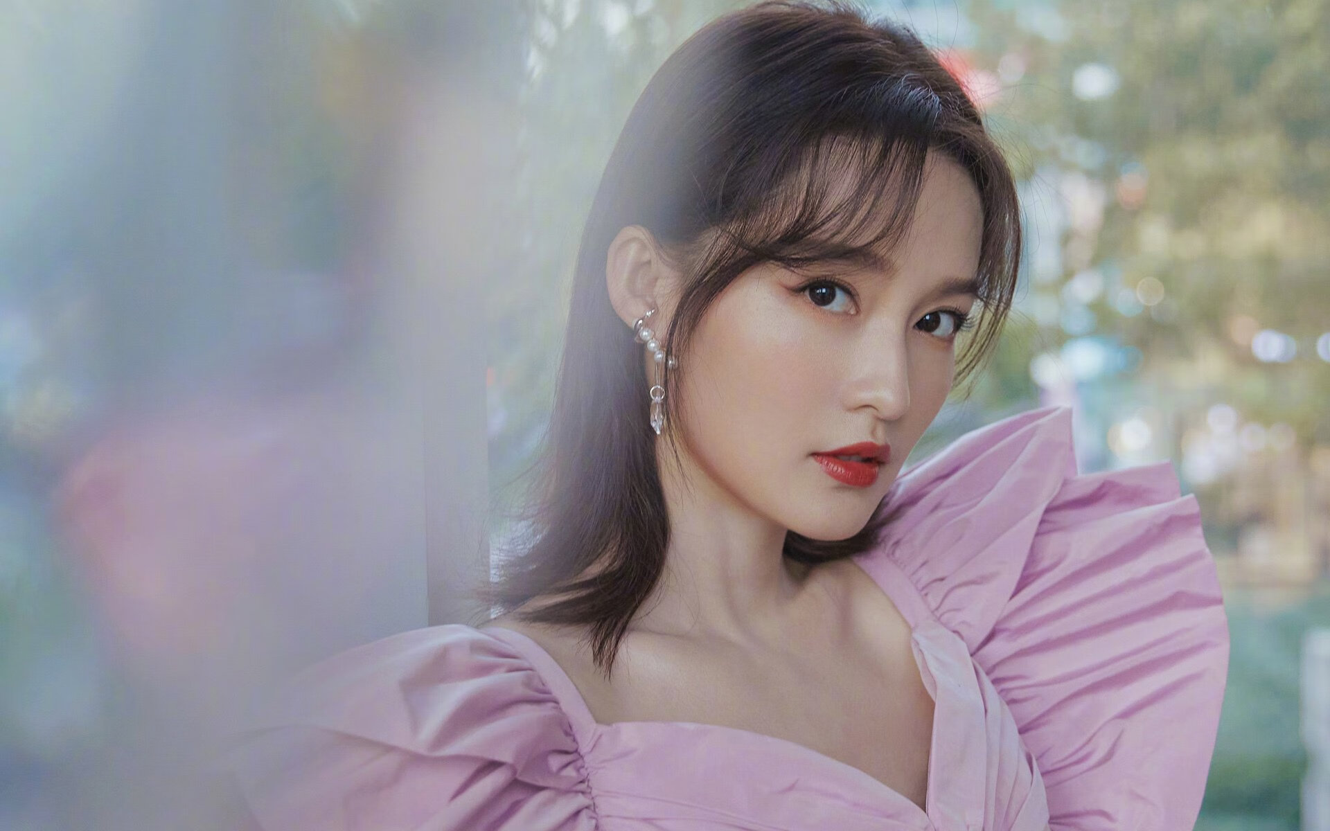 卡普尔凭借超高的竞技状态,帮助袋鼠队在比赛中屡屡得分,卡尔美袋鼠皮足球鞋