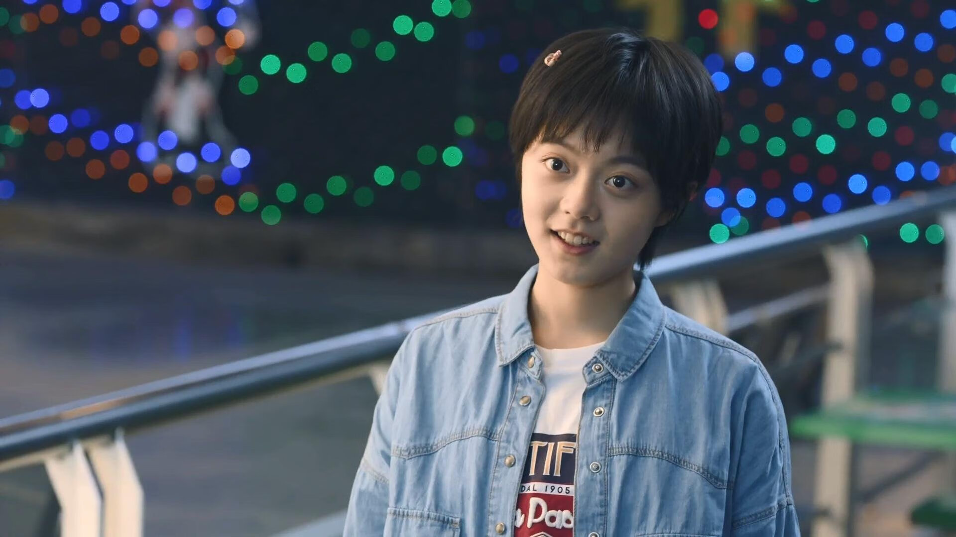 跳水团队配合默契比利时获佳绩，跳水冠军比心