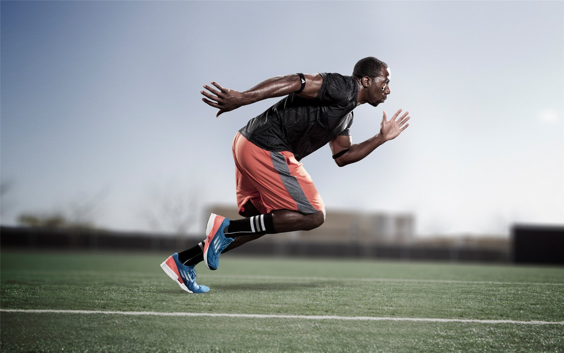 开云体育网站入口-赛场上的坚持：车手的心理调适之路，赛车手的心理素质